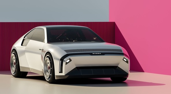 Moderna interpretacija škode 110 R coupé