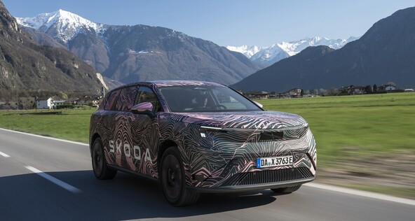 Prvi utrinki novega električnega paradnega modela znamke Škoda