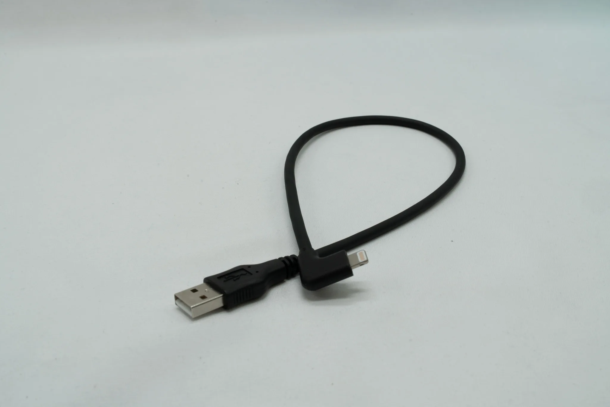 Povezovalni kabel