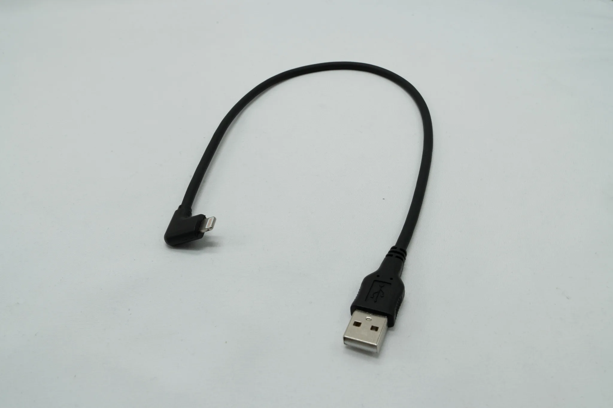 Povezovalni kabel